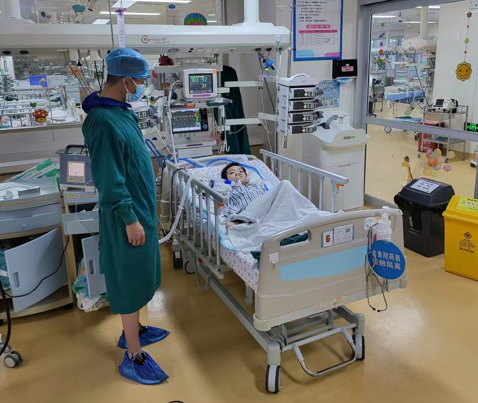 灯塔市跨省救护车出租公司